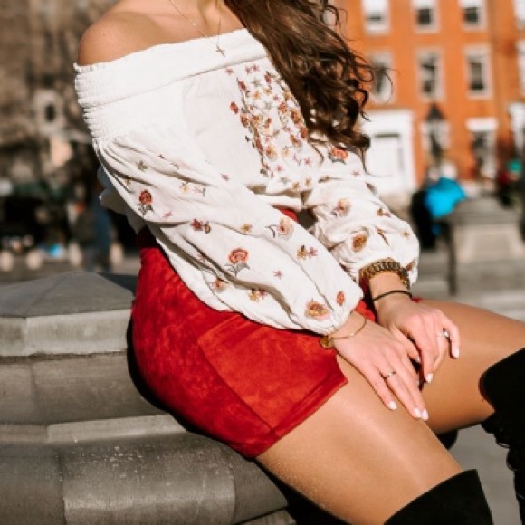 Altar’d State Boho Embroidered Top with Sleeve - Picture 6 of 6